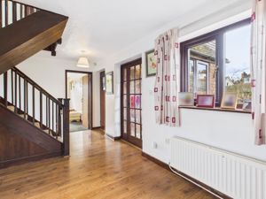 Entrance hallway- click for photo gallery